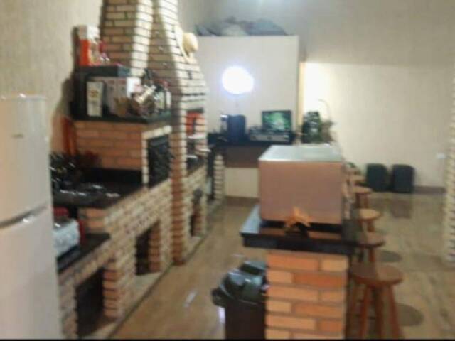 Casa para Venda em Carapicuíba - 2