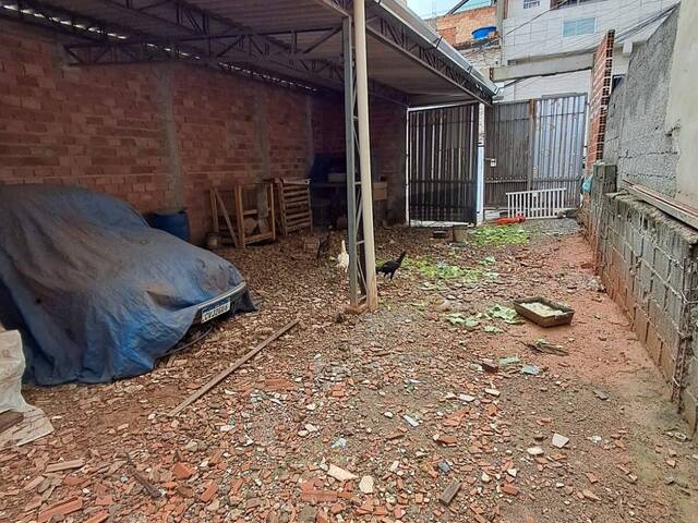 Área para Venda em Carapicuíba - 2