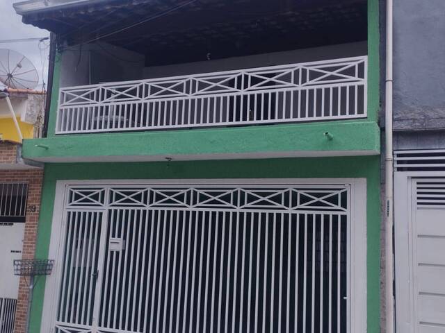 Casa para Venda em Carapicuíba - 2