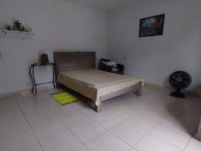 Casa para Venda em Carapicuíba - 5